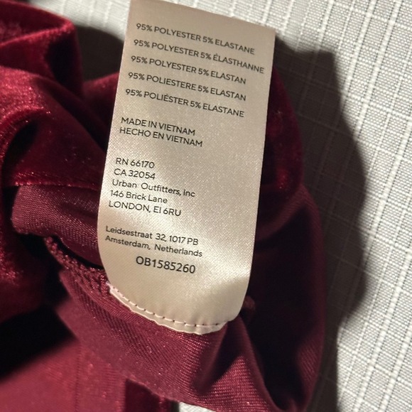 Free People Velvet Front Tie Peasant Blouse Red Wine Ruffle Sleeve Keyhole Sz XS - Picture 7 of 7